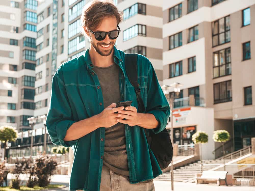 Spark Your Capricorn Man'S Interest With These 7 Texting Tips