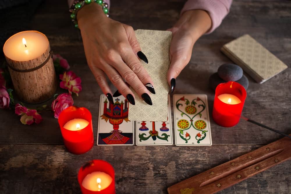 Step-By-Step Guide To Kick-Start A Tarot Reading Business