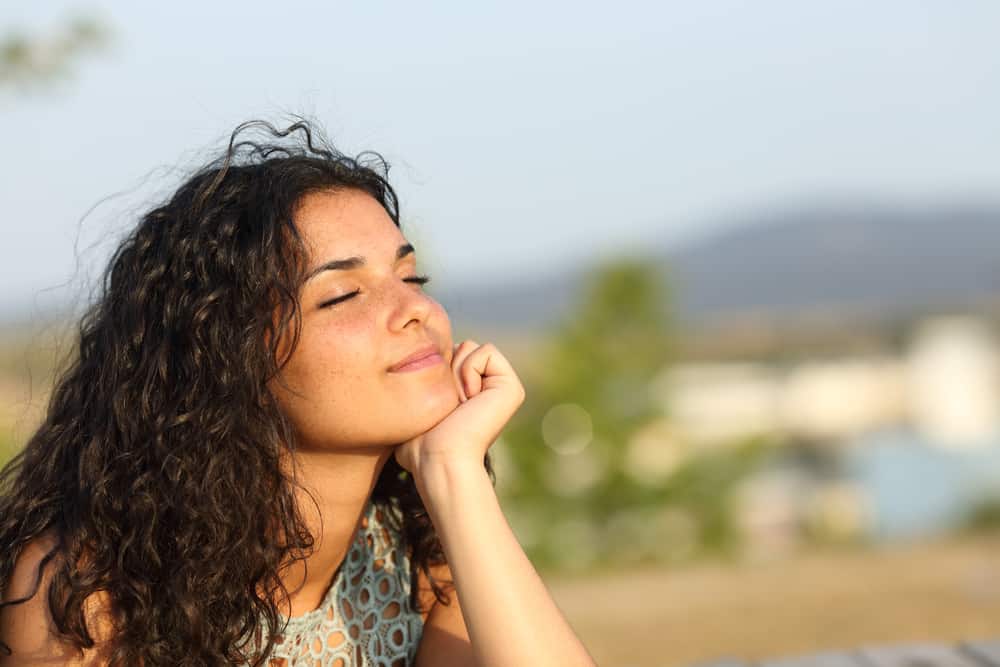 9 Steps To Manifest Someone To Think About You