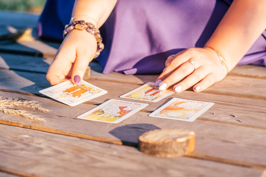 The 4-Card Spread For A New Relationship