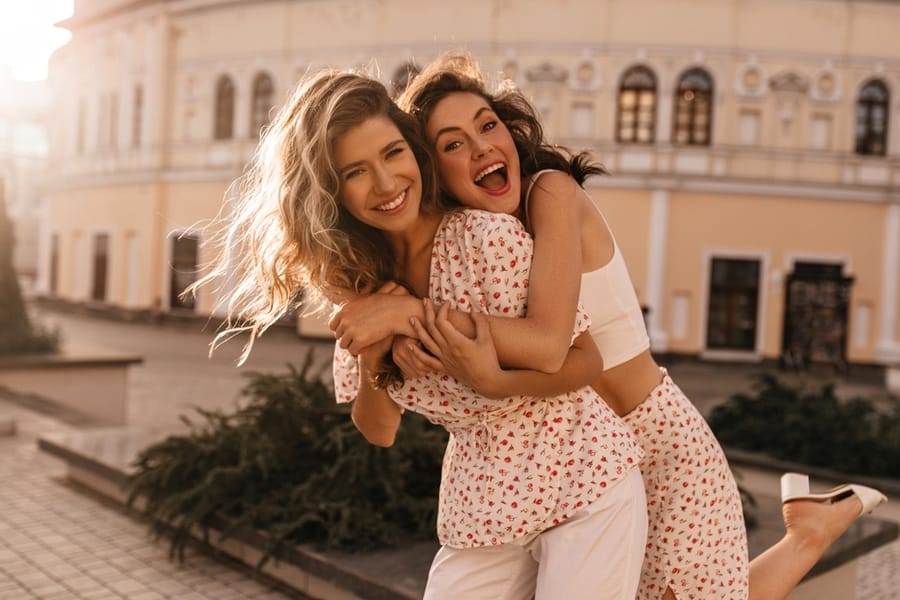 9 Steps To Manifest Friendship With A Specific Person